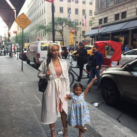 Meet your Posher, Alana - Picture 1 of 1